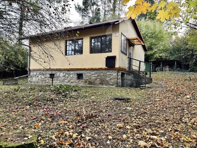 Chaty, Bystrc, Brno, 482 m²