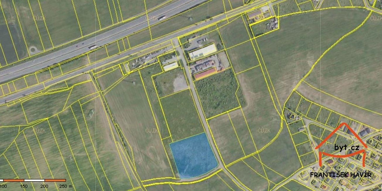 Komerční pozemky, Průmyslová zóna, Bavoryně, 9 892 m²
