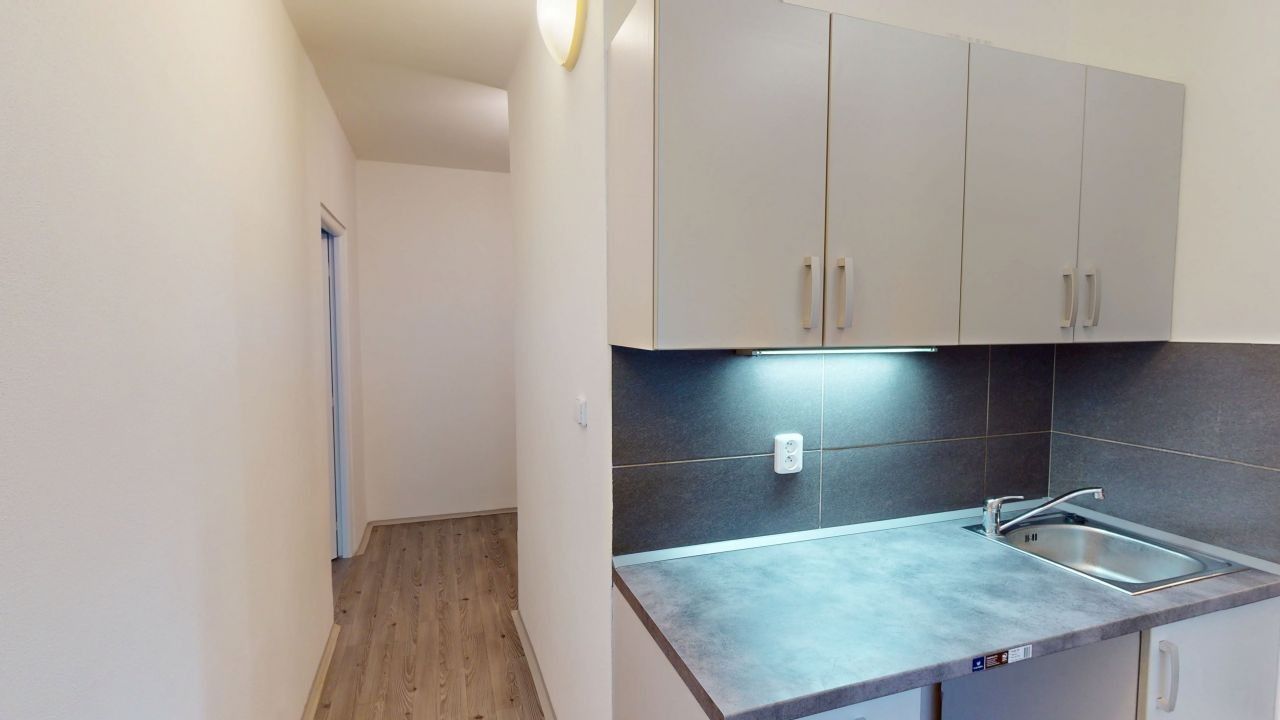 Pronájem byt 1+1 - 29. dubna, Ostrava, 35 m²