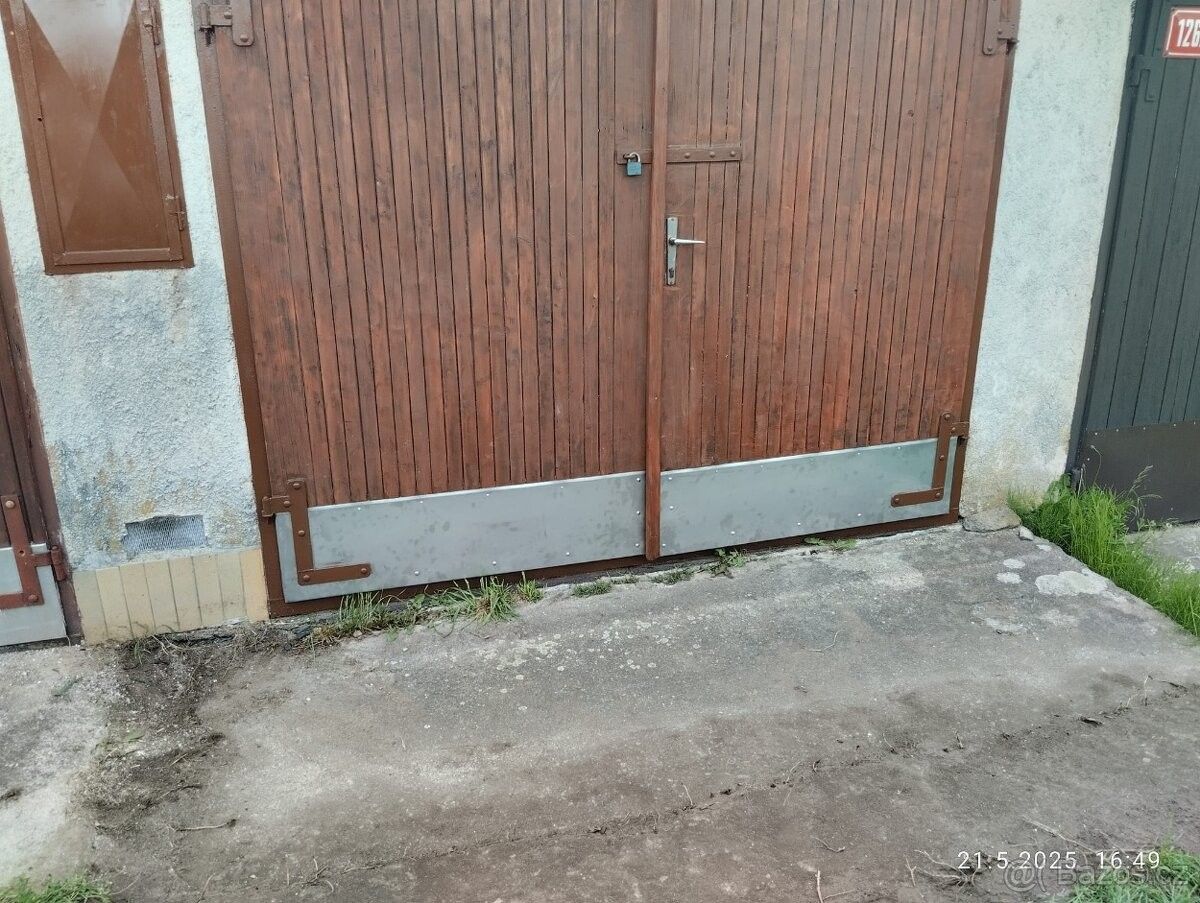 Garáže, Jindřichův Hradec, 377 01