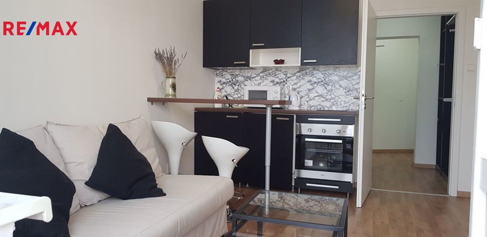 1+kk, Hornoměcholupská, Praha, 22 m²