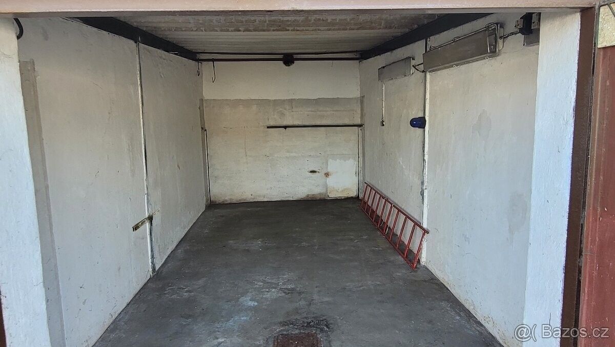 Pronájem garáž - Ostrava, 700 30