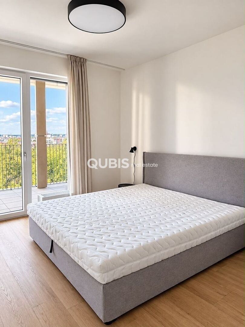 Byt 2+kk · 75 m² · Praha 3 - 4
