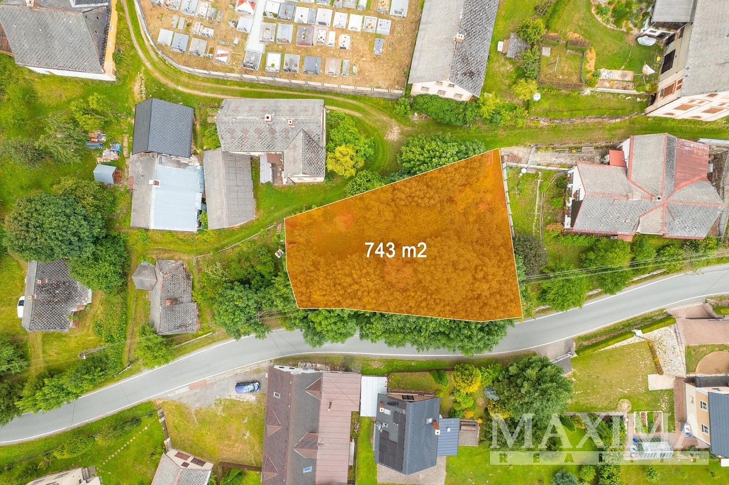 Pozemek pro bydlení, 743 m²