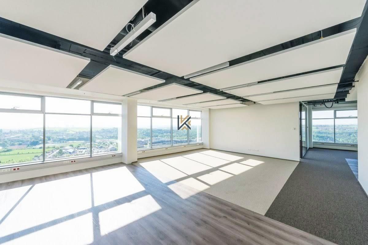 Pronájem kancelář - Bucharova, Praha, 649 m²