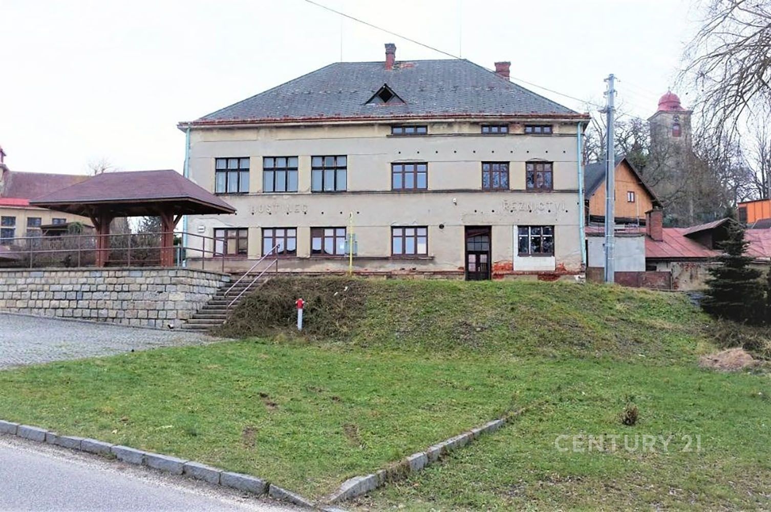 Prodej byt 4+1 - Jenišovice, 150 m² - 5