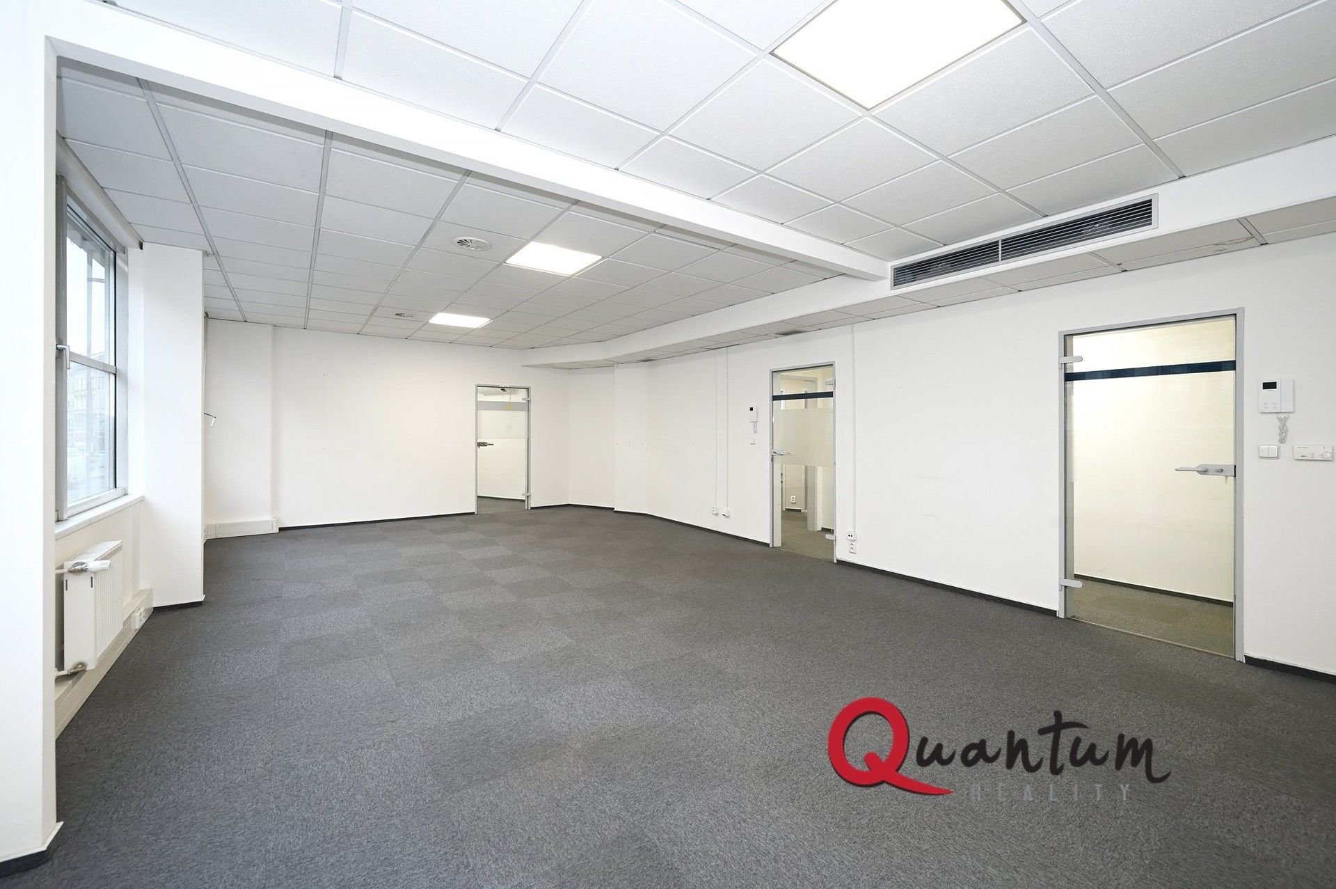 Pronájem kancelář - Šafaříkova, Praha, 86 m²