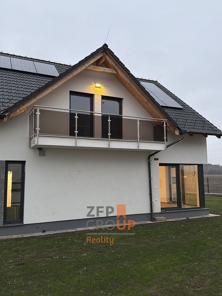 Prodej rodinný dům - Dříteč, okres Pardubice, 228 m² - 5