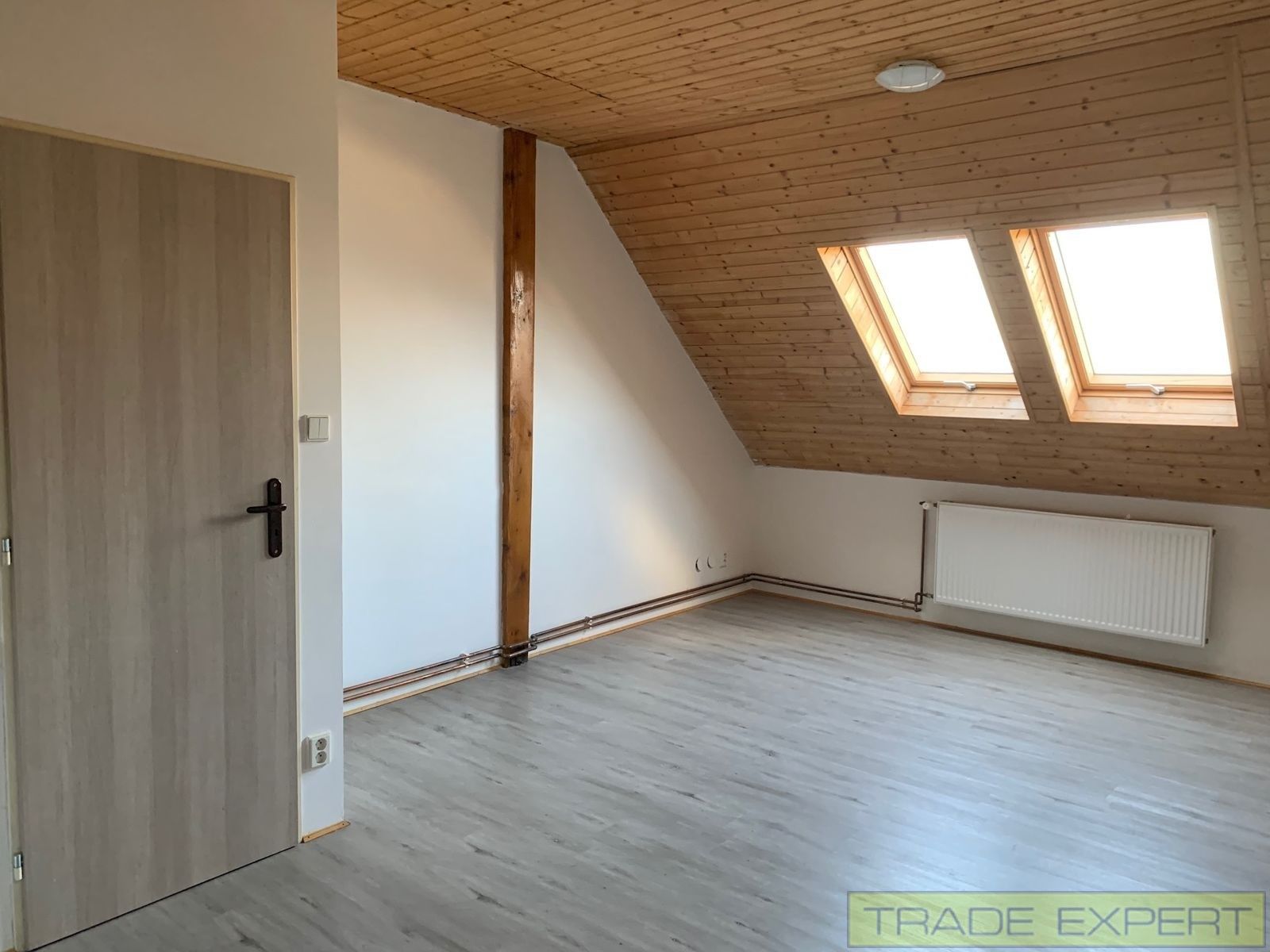 Pronájem byt 2+kk - Osvobození, Stochov, 61 m²