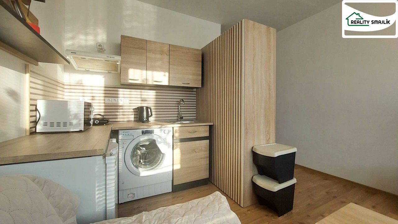 1+kk, Šeříková 1330, Cheb, 19 m²