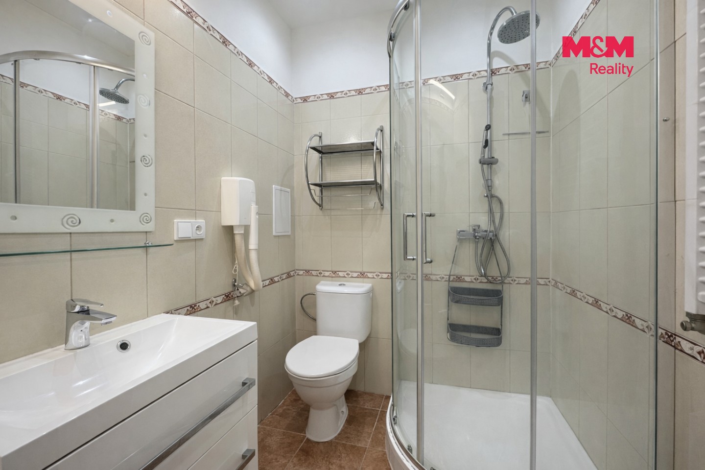 Byt 1+1 · 33 m² · Nákladní, Karlovy Vary - 4