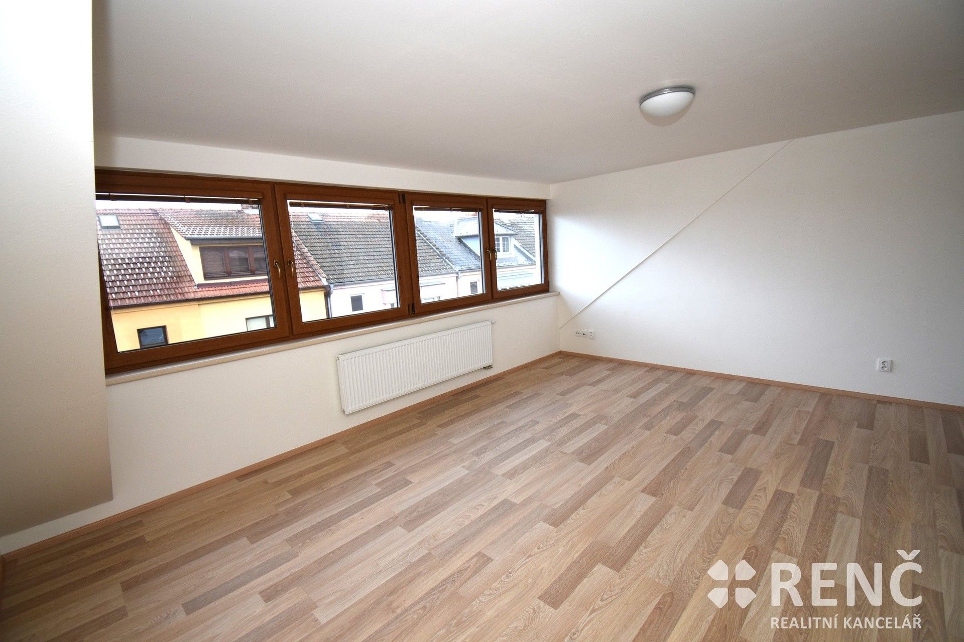 Pronájem byt 3+kk - Churého, Brno, 61 m²