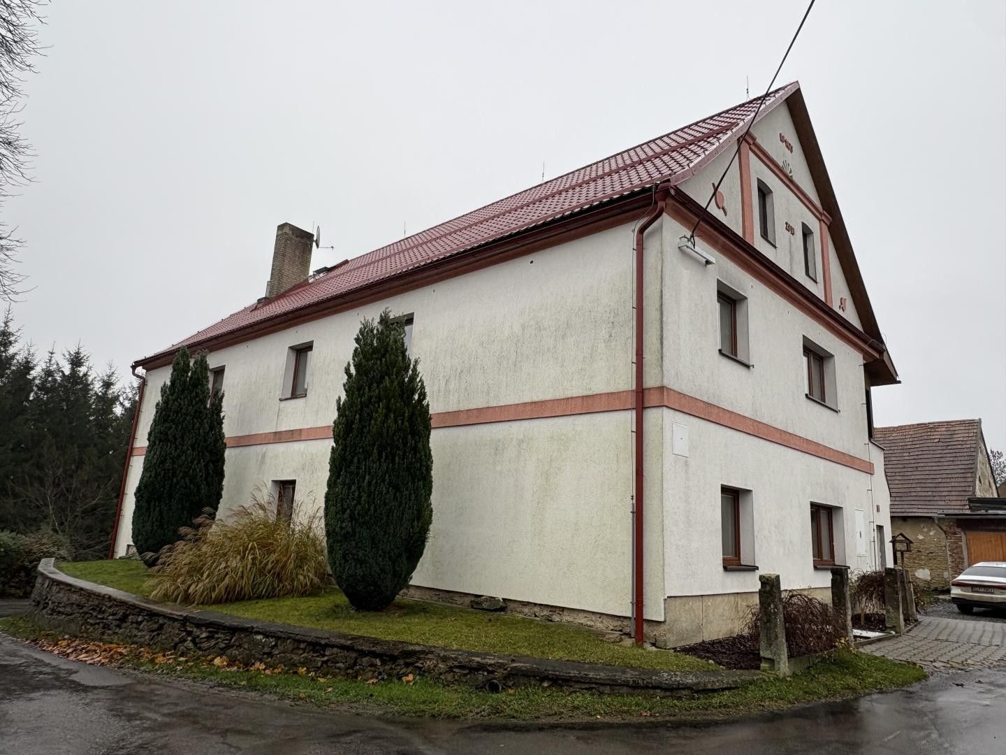 Prodej rodinný dům - Strakov, 224 m²