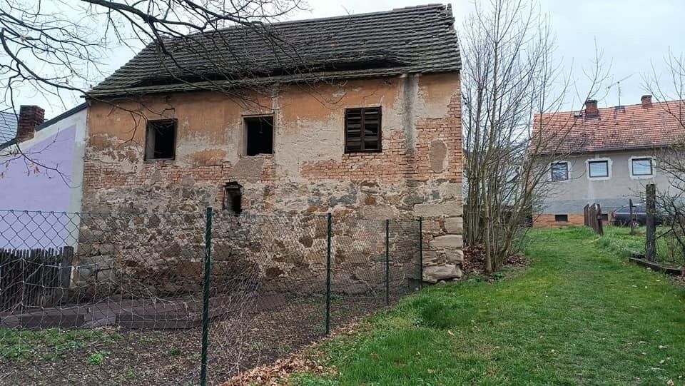 Pozemky pro bydlení, Petrohrad, 439 85