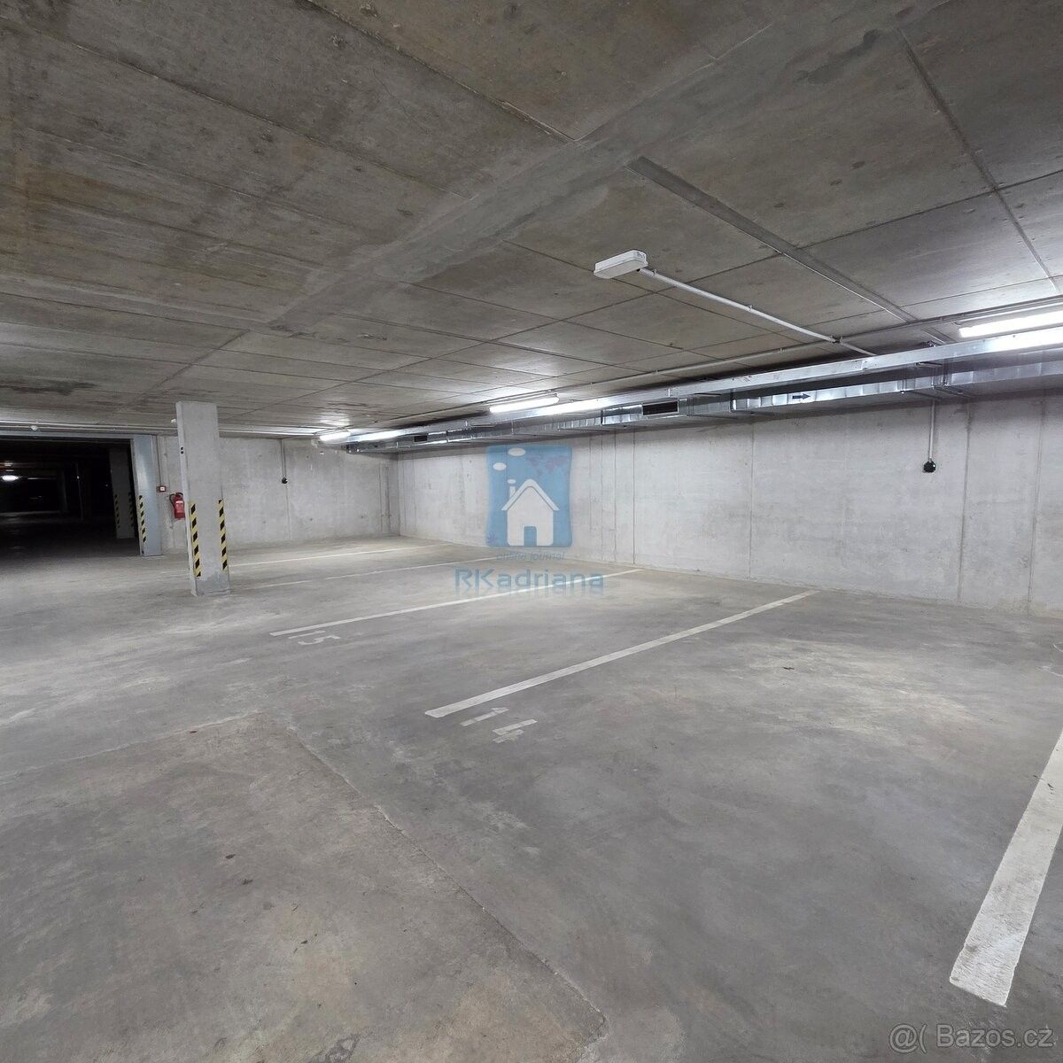 Garáže, Plzeň, 326 00