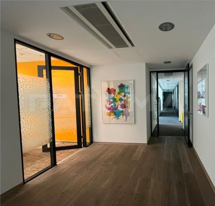 Kancelář · 467 m² · Rohanské nábřeží, Praha - 3