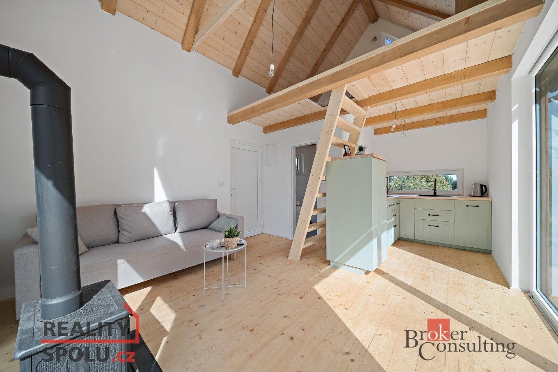 Prodej chata - Stará Lomnice, Lomnice nad Popelkou, 30 m²