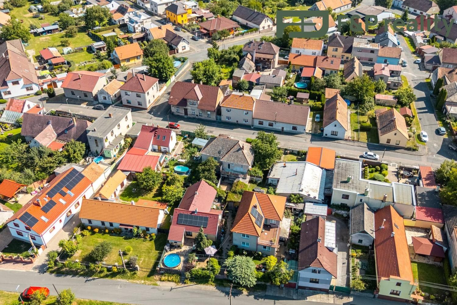 Prodej rodinný dům - Komenského, Žleby, 215 m²