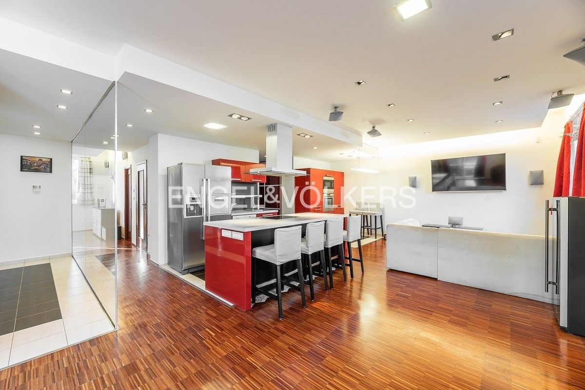 Pronájem byt 2+kk - Nad zámečkem, Praha, 89 m²