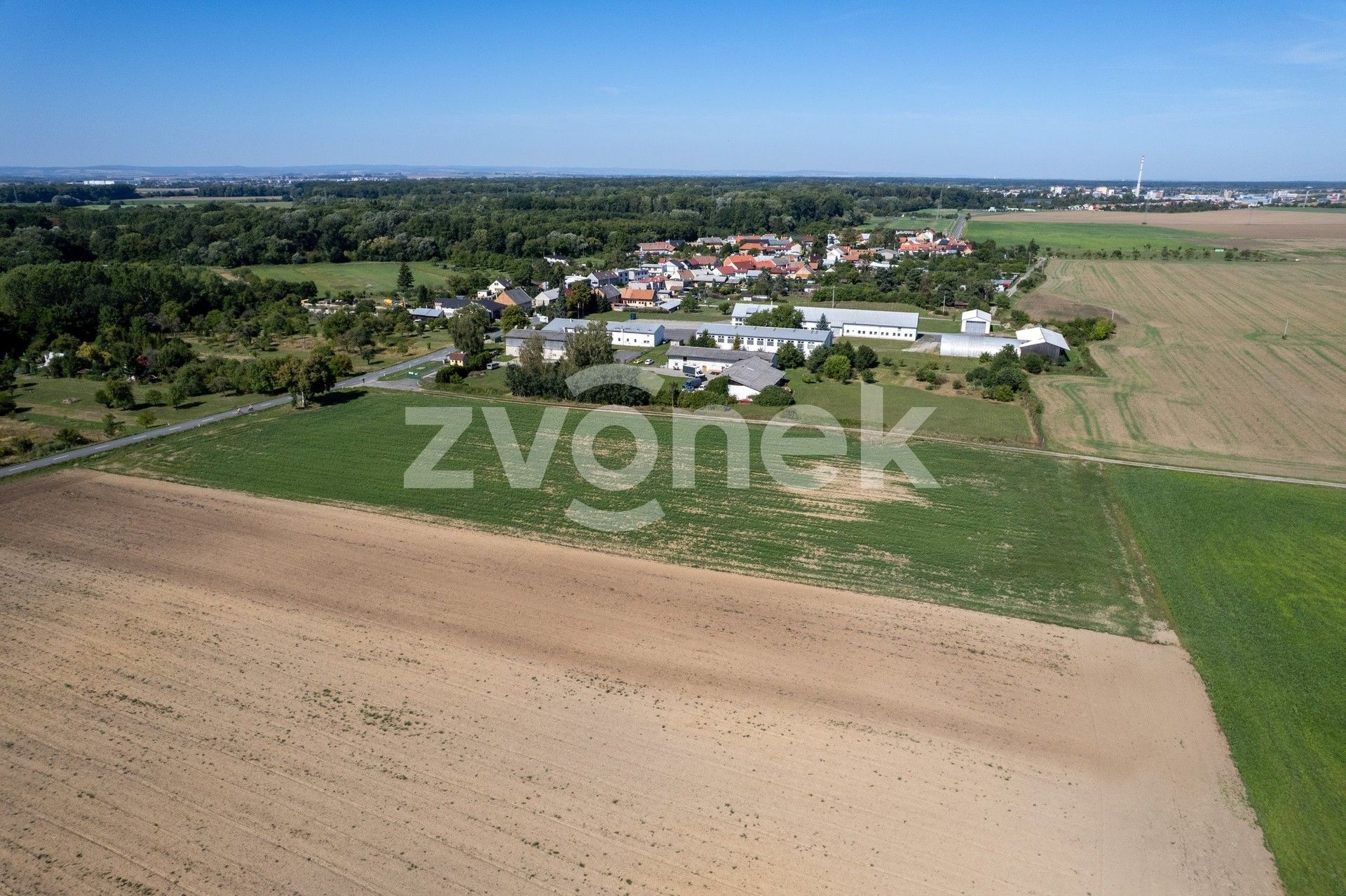 Komerční pozemek · Chropyně Plešovec - 3