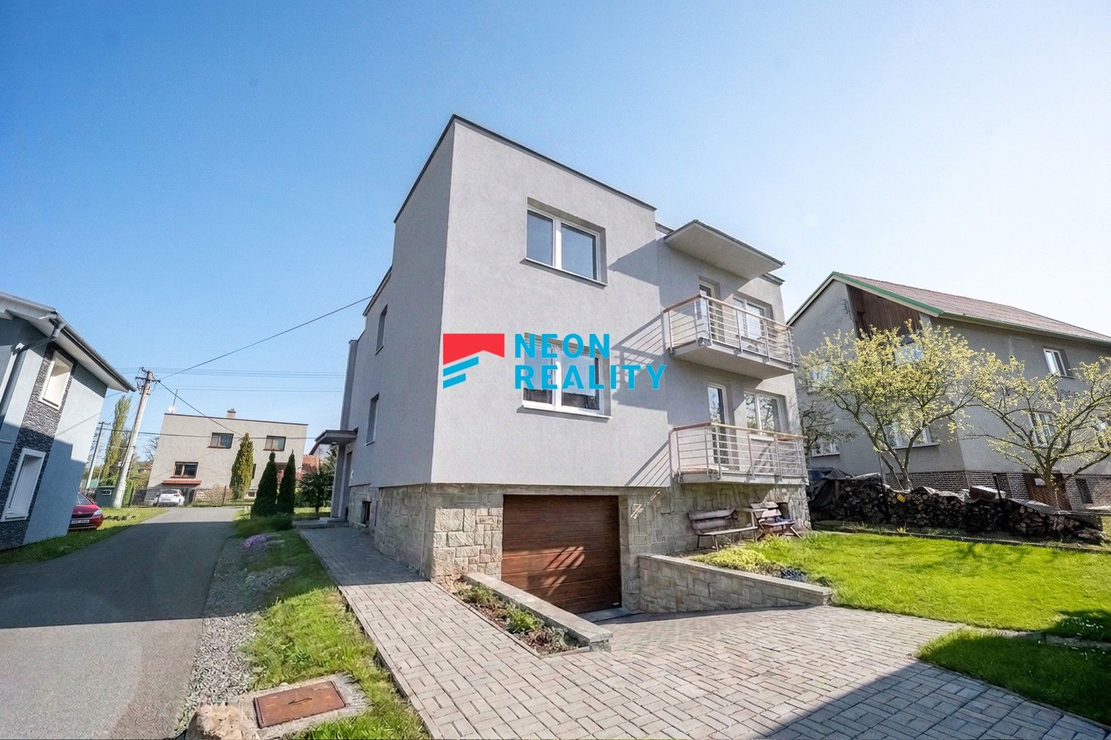Rodinné domy, Mniší, 233 m² - 1