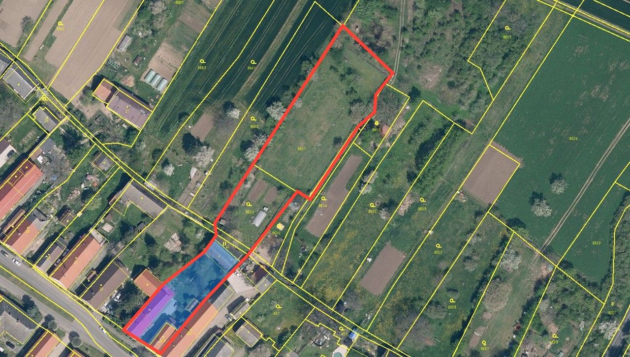 Prodej rodinný dům - Chotiněves, 300 m²