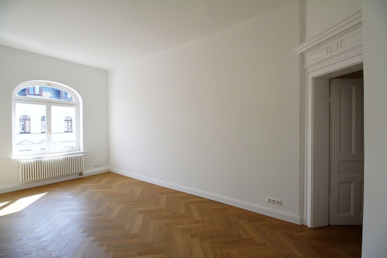 4+1, Berlin Charlottenburg Berlin 10589, 142 m² - 1