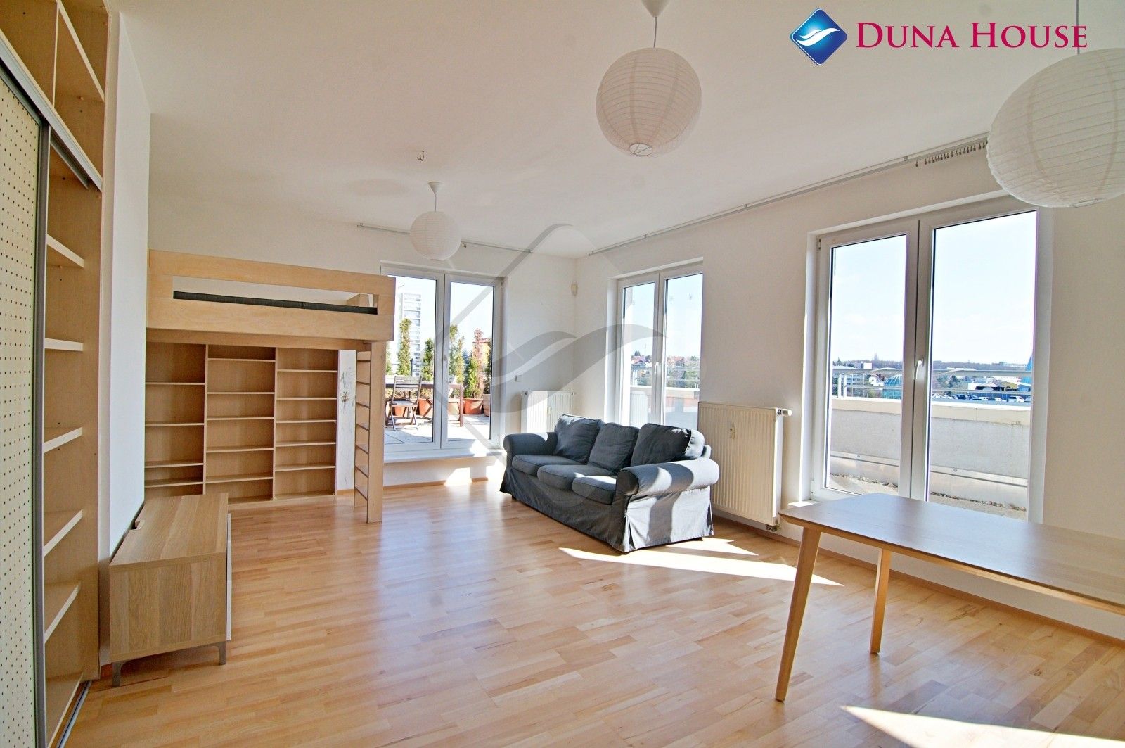 Pronájem byt 2+kk - Mattioliho, Praha, 64 m²