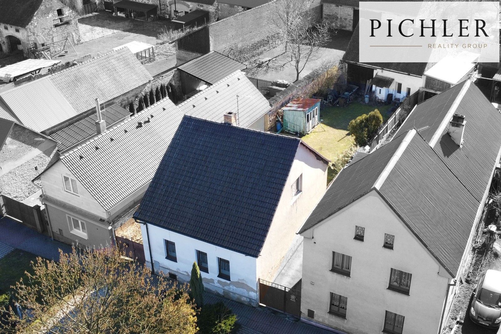 Rodinné domy, Masarykovo nám., Lužná, 70 m²