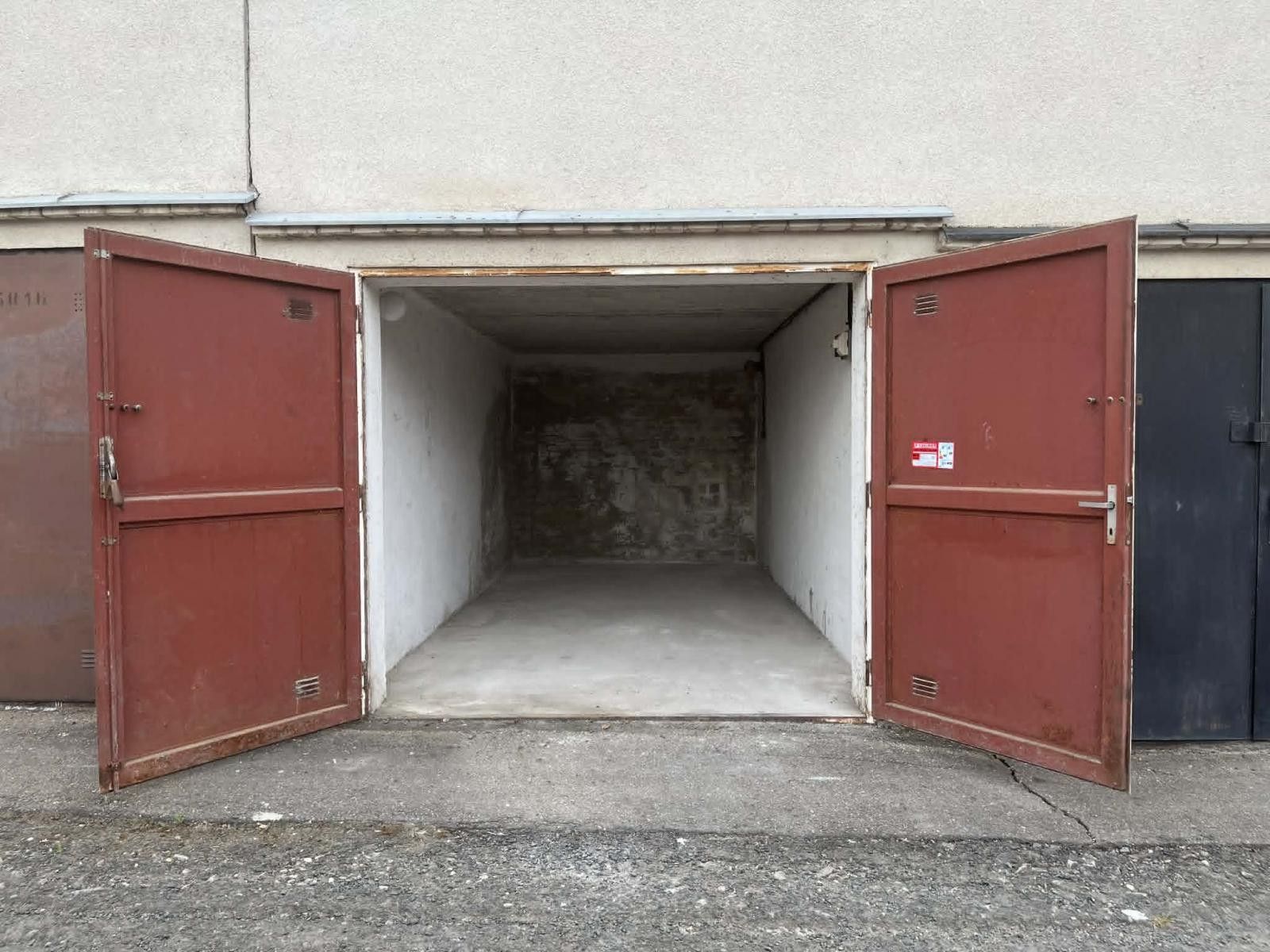 Garáže, Kolín IV, 19 m² - 2