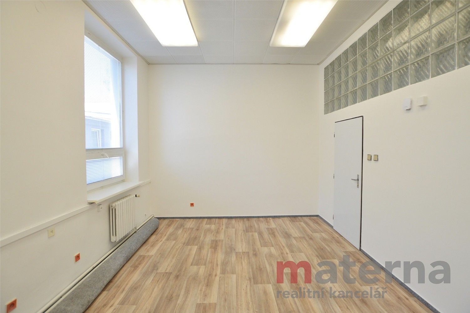 Kancelář · 18 m² · Praha - Libeň, okres Praha 9, Hlavní město Praha - 3
