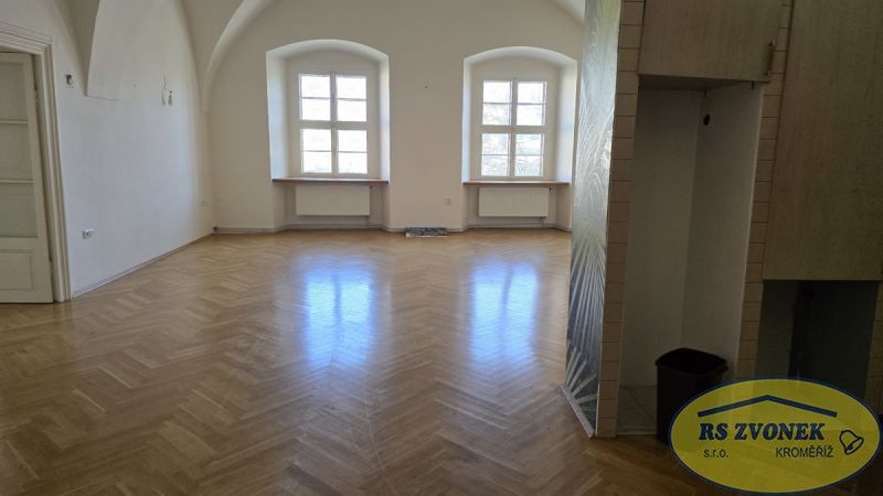 Prodej rodinný dům - Velké náměstí  , Kroměříž, 2 800 m² - 5