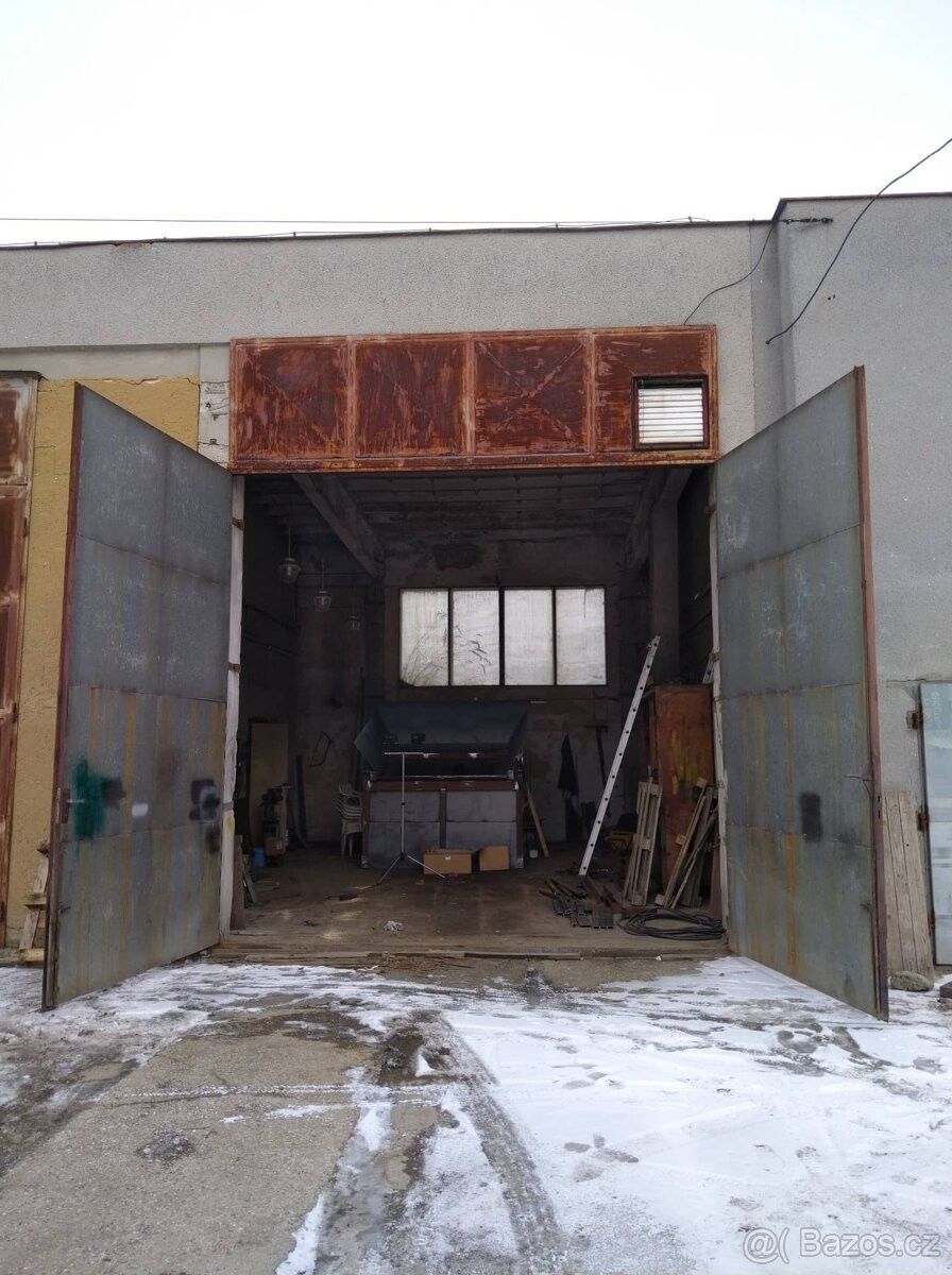 Garáže, Radnice u Rokycan, 338 28