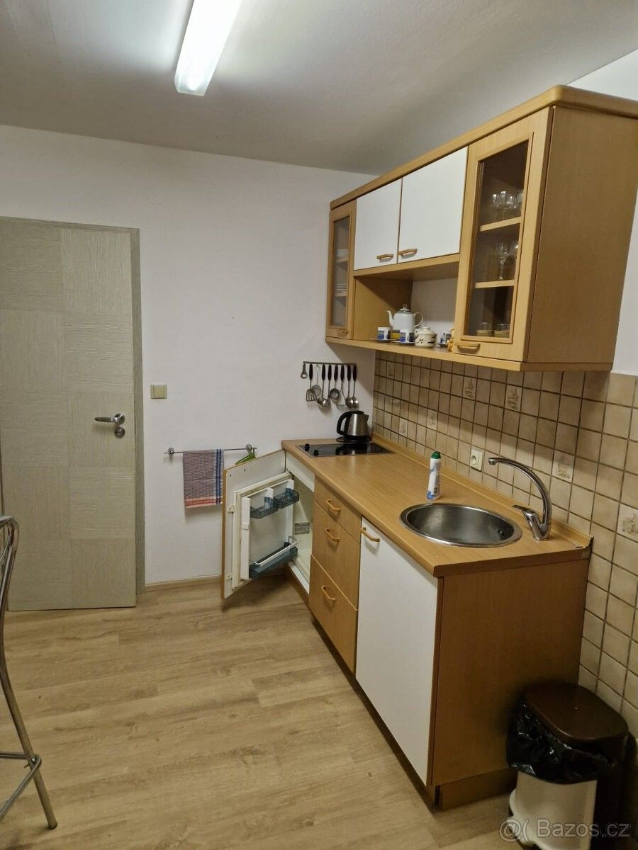 Pronájem byt - Luhačovice, 763 26