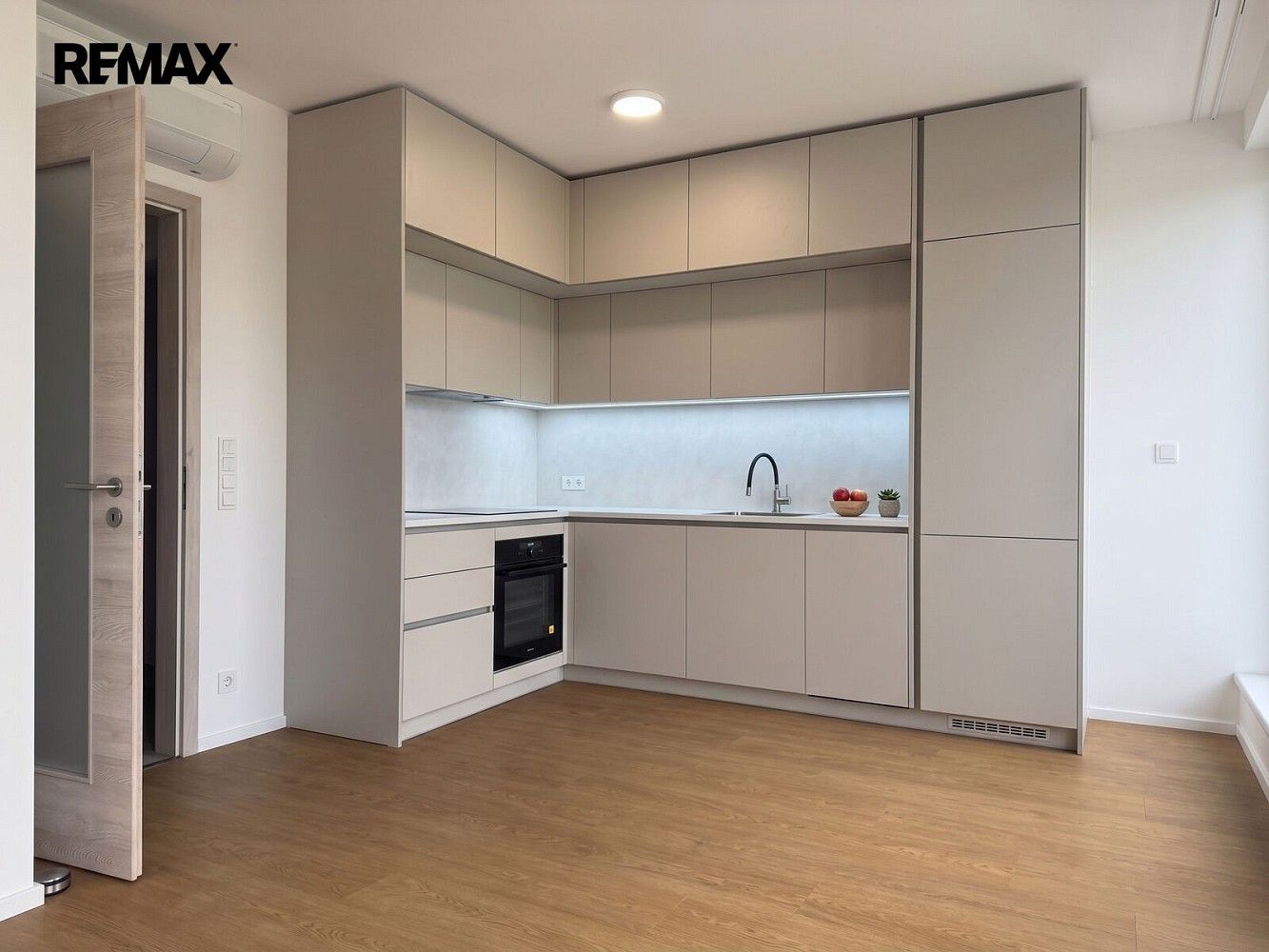 Byt 2+kk · 77 m² · Praha - Libeň, okres Praha 9, Hlavní město Praha - 1
