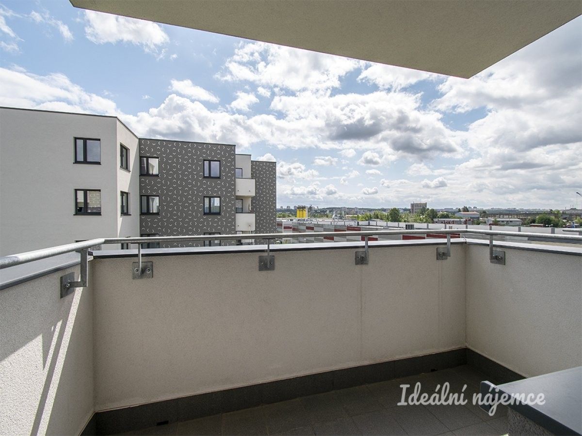 Pronájem byt 2+kk - Štěrboholy, Praha, 54 m²