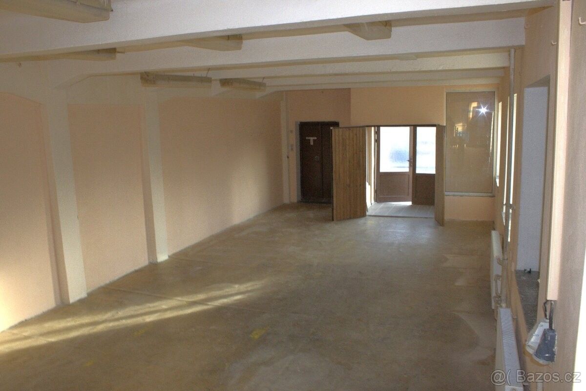 Sklady, Děčín, 405 02