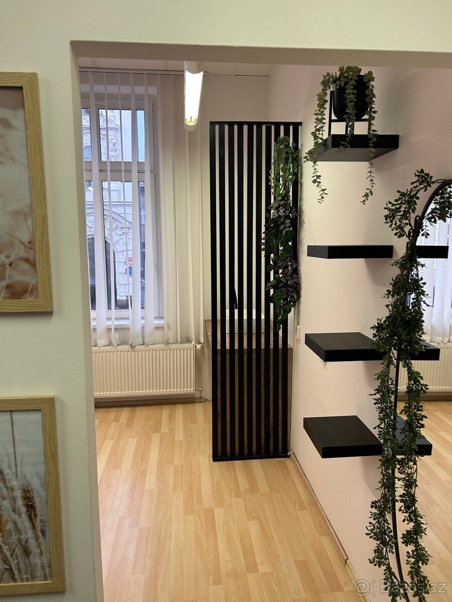 Pronájem kancelář - Jablonec nad Nisou, 466 01