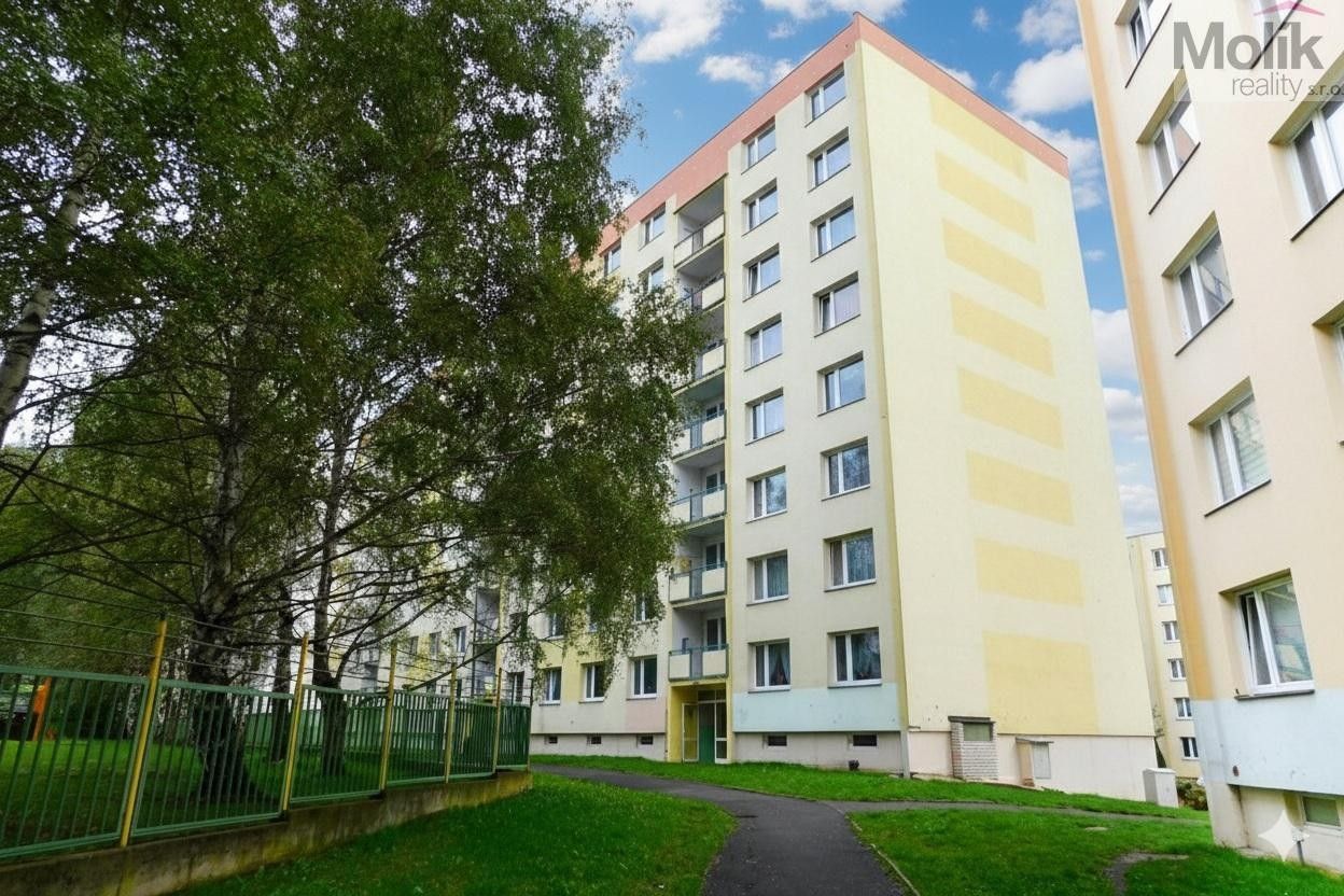 2+1, Karla Čapka, Krupka, 63 m²