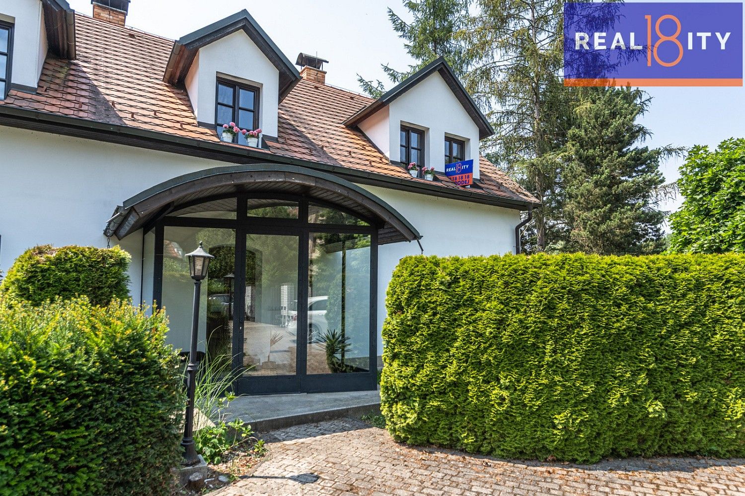 Rodinné domy, Průhonice, okres Praha-západ, Středočeský kraj, 128 m² - 2