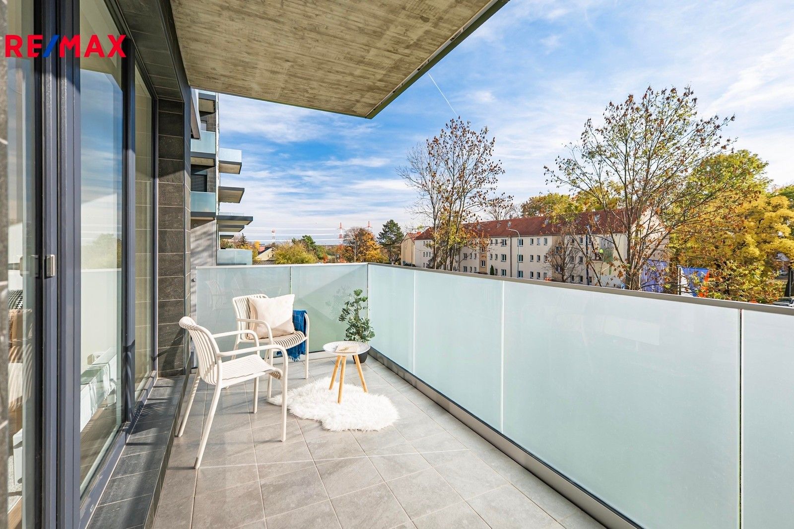 Prodej byt 3+kk - Čakovická, Praha, 53 m²