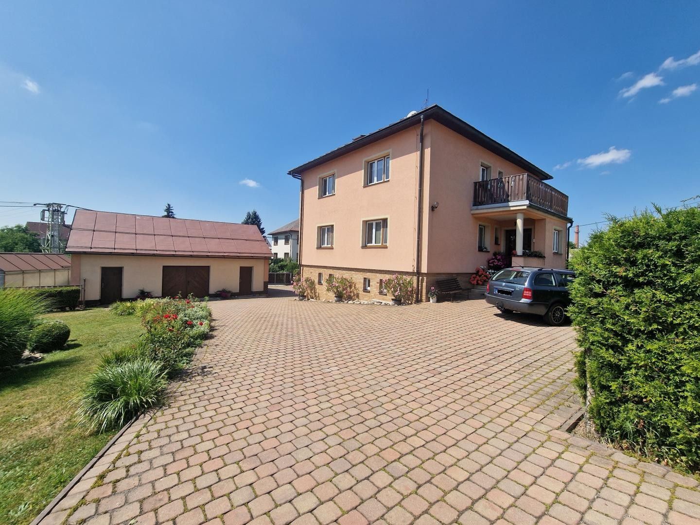 Rodinné domy, Studenec, 288 m²