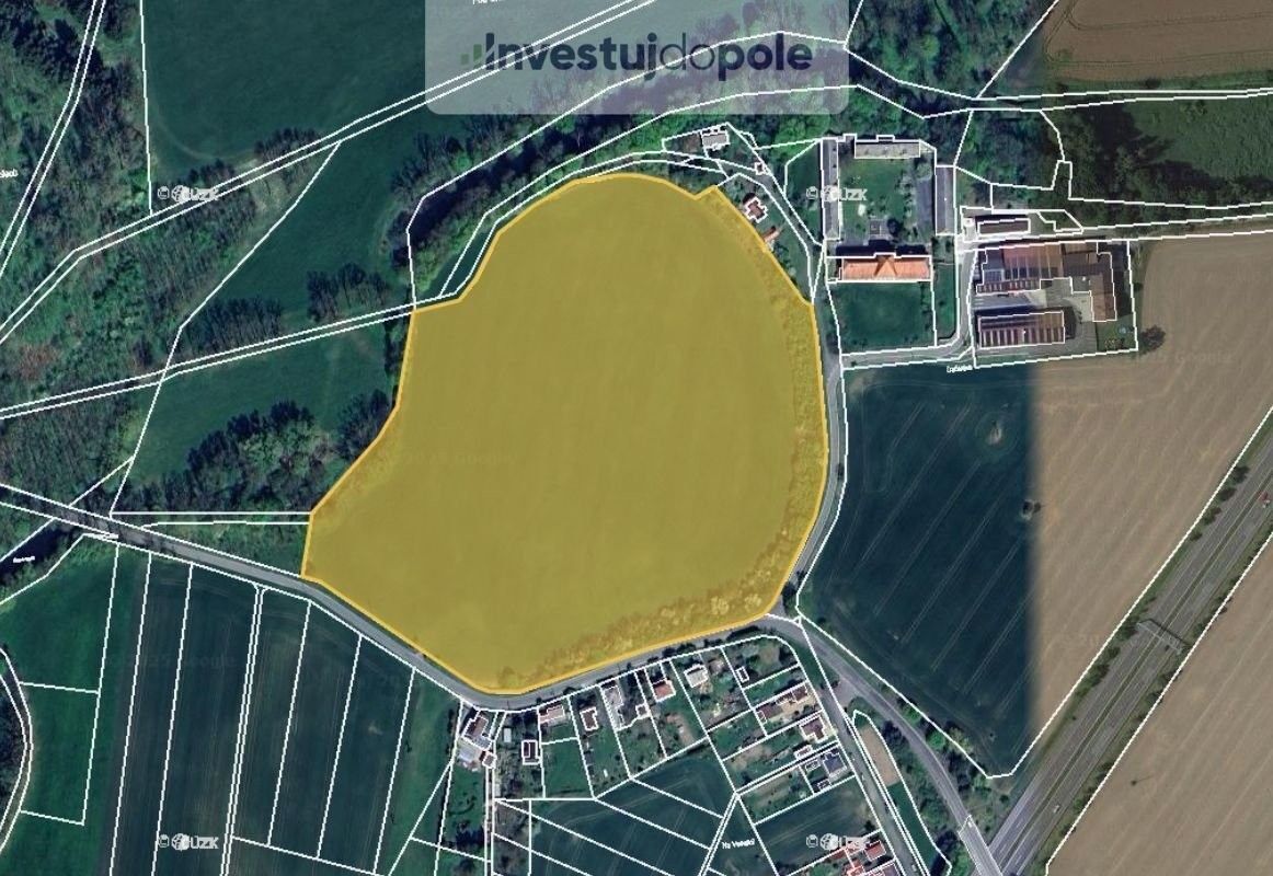 Zemědělské pozemky, Loukov