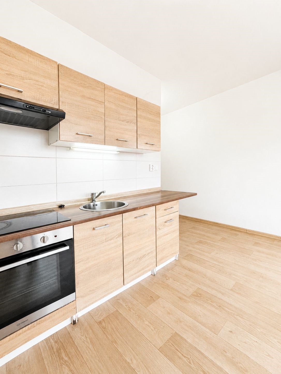 Byt 1+1 · 35 m² · Jirkovská 5045, Chomutov - 3