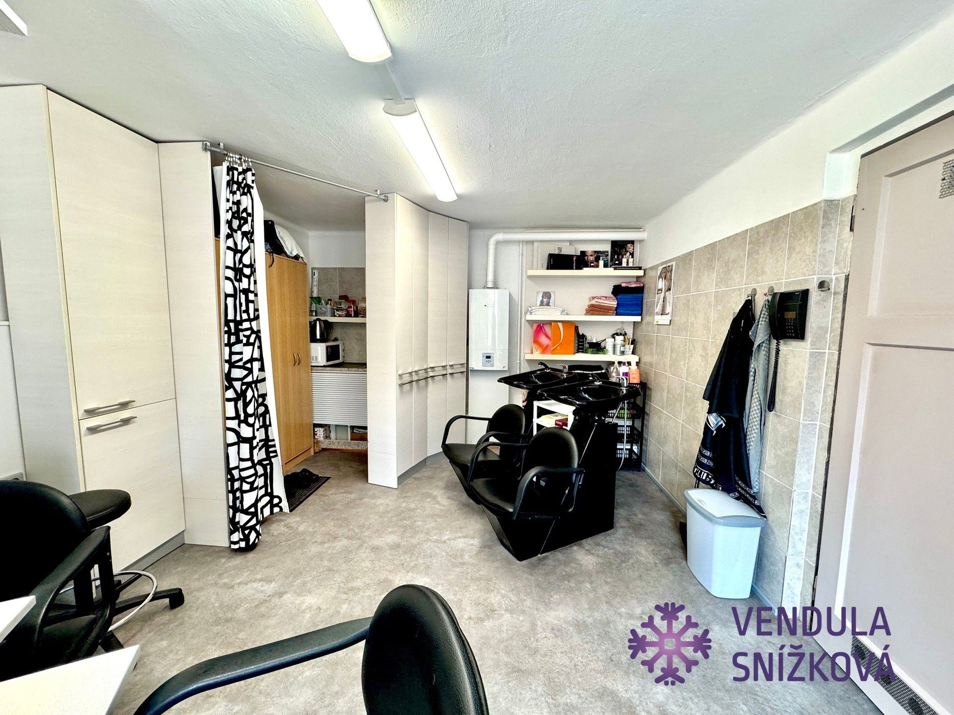 Pronájem obchodní prostory - Boženy Němcové, Mladá Boleslav, 25 m²