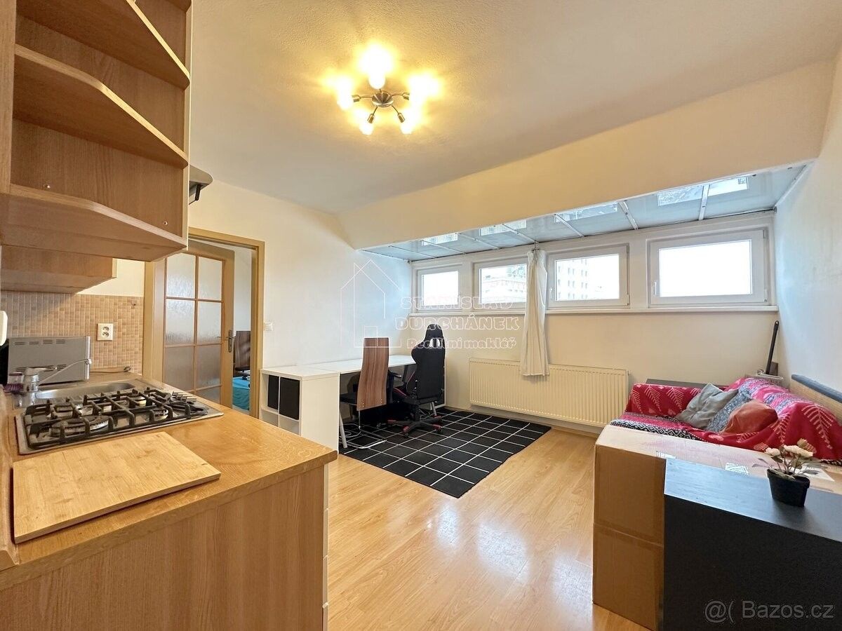 Pronájem byt - Praha, 160 00