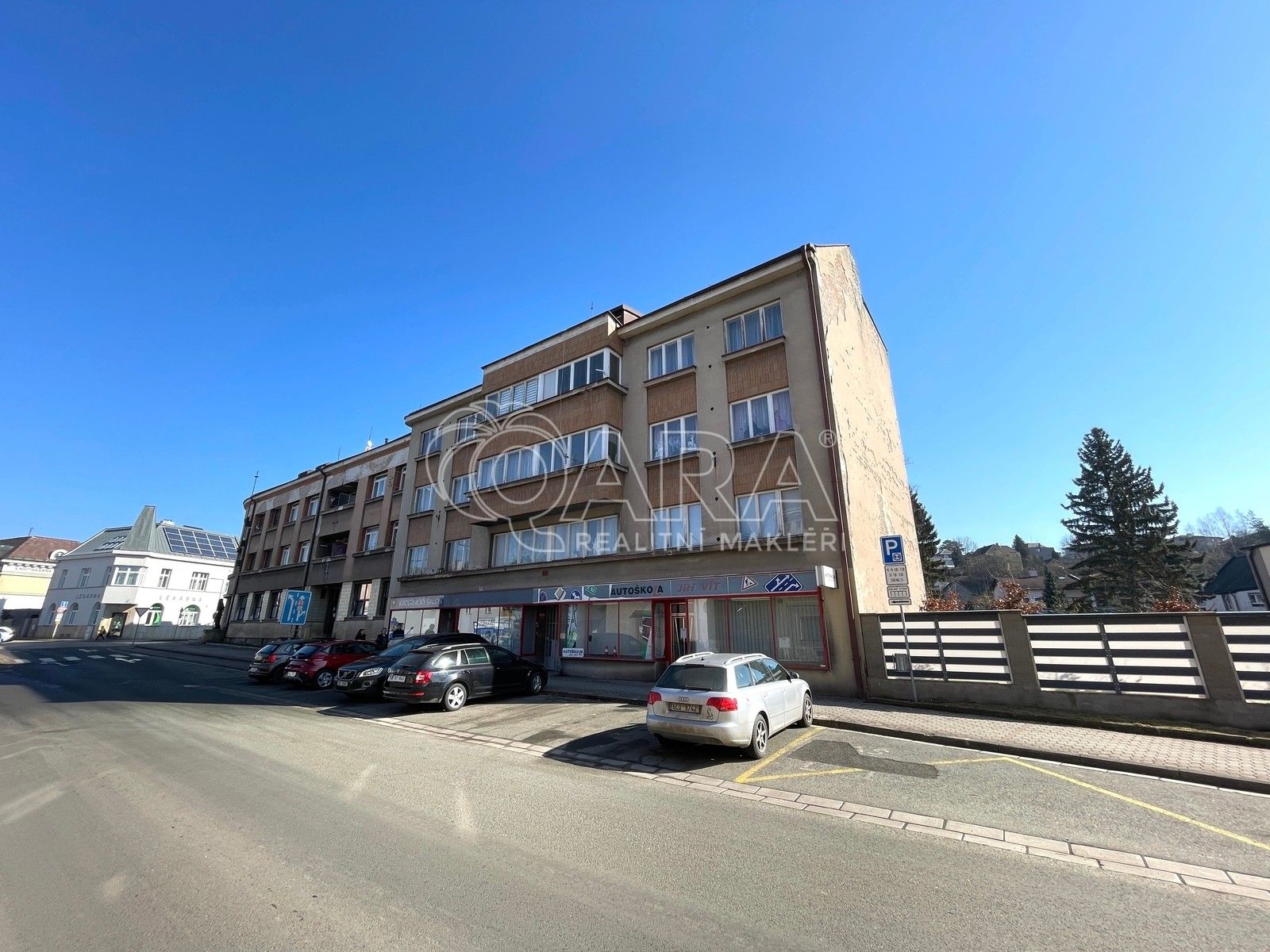 1+1, Husova, Hronov, 64 m²