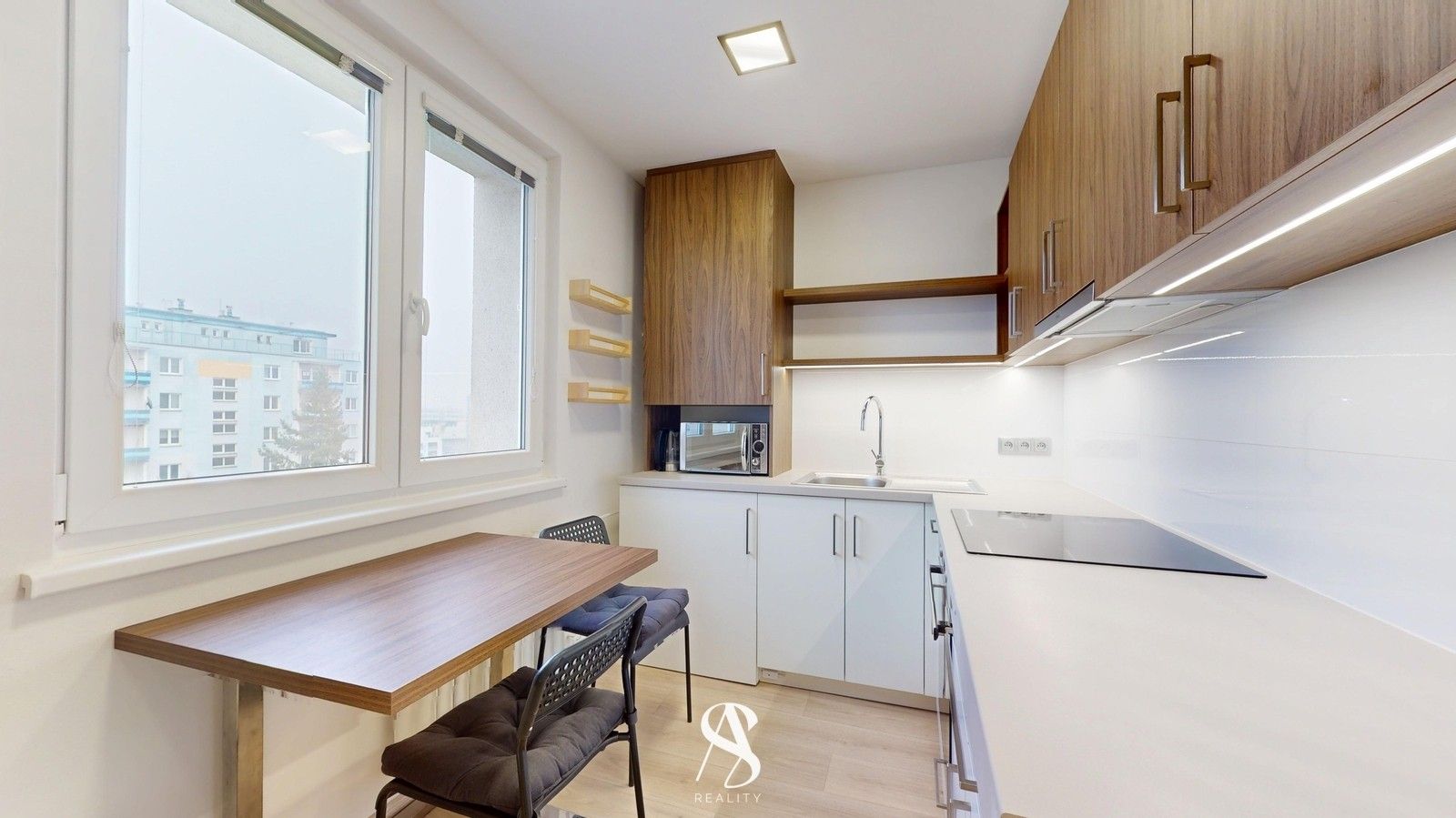 2+1, tř. Kosmonautů, Olomouc, 56 m²