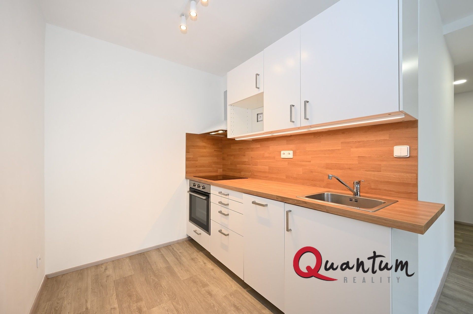 2+kk, Roháčova 273, Praha Žižkov, 43 m² - 2