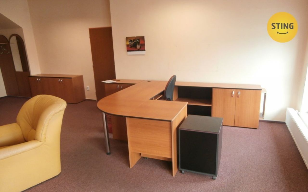 Pronájem kancelář - Těšínská, Opava, 412 m²